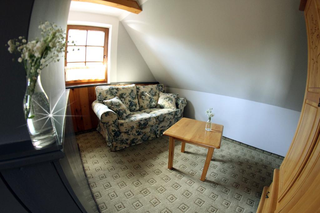 Hotel Zornica Poczesna エクステリア 写真