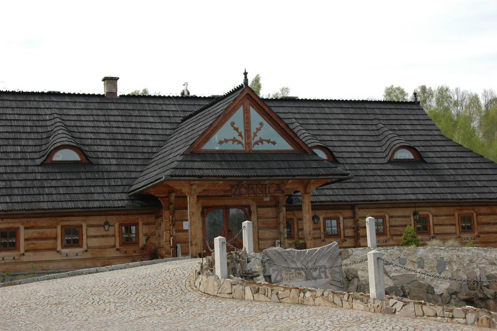 Hotel Zornica Poczesna エクステリア 写真